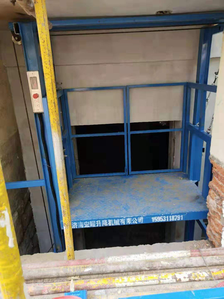 宏耀 河北液壓升降機 液壓升降平臺廠家 質優價廉 歡迎來電咨詢